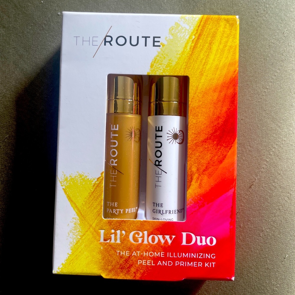 😍 NWT The Route 'Lil Glow Duo! Peel & Glow! 😍